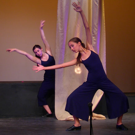 dance performance at summer camp